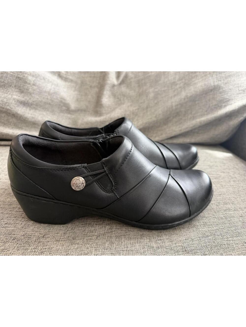 Clarks Channing Ann Slip On Loafer Womens 8 Black Leather